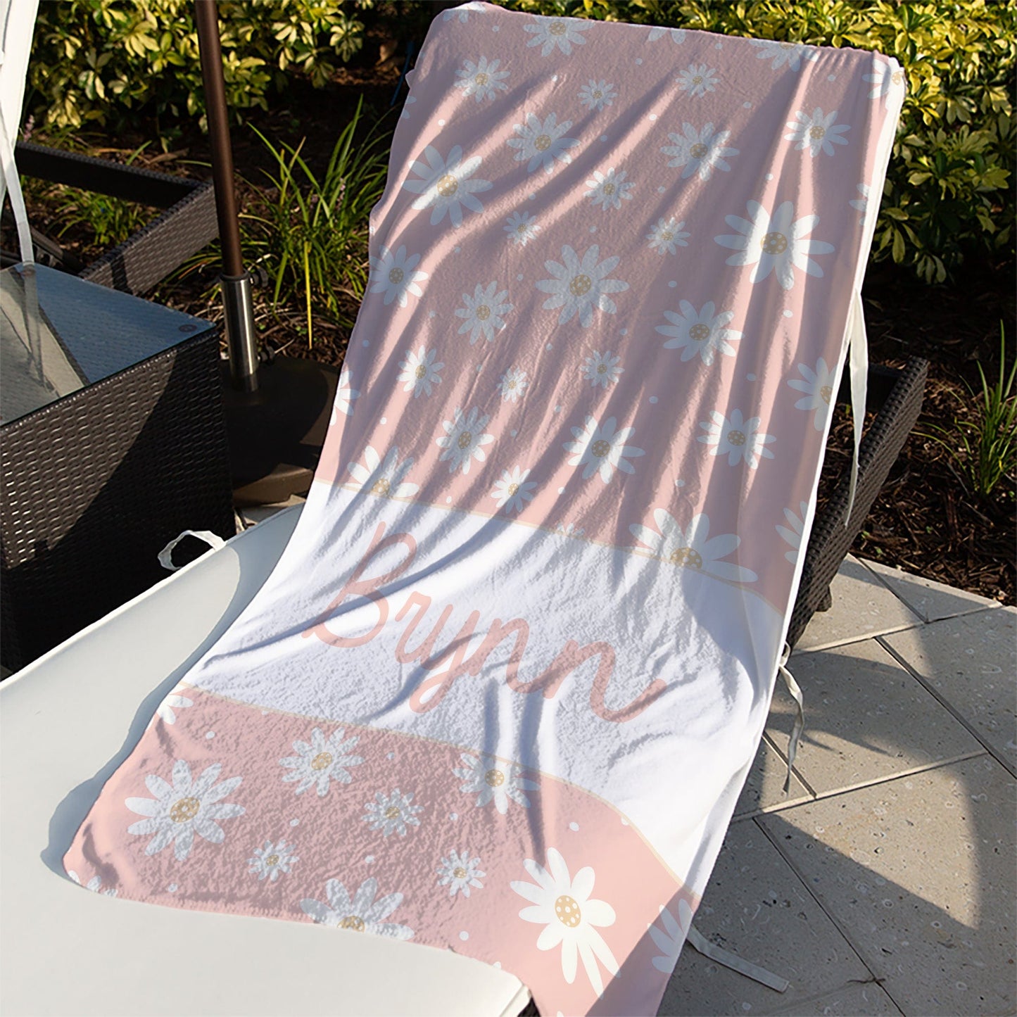Pretty in Pink Daisy Towel