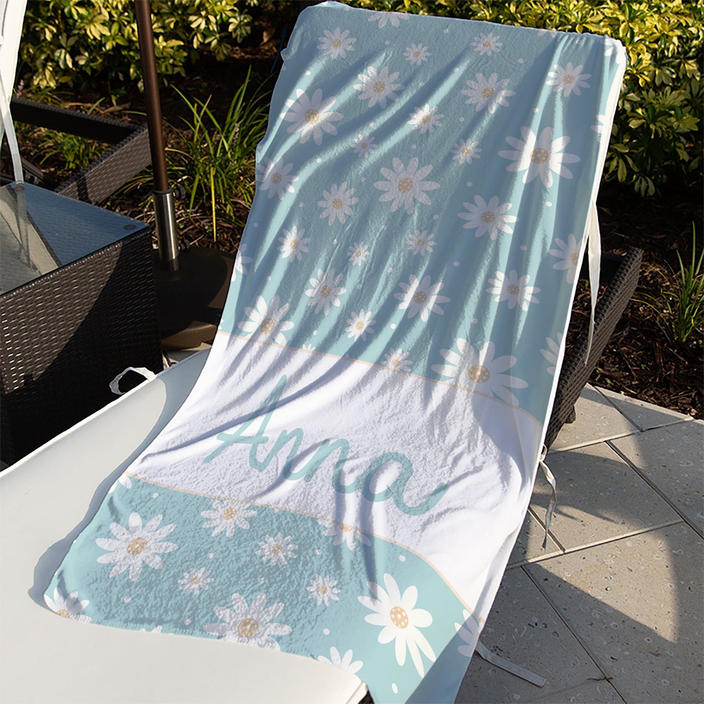 Clear Blue Skies Daisy Towel